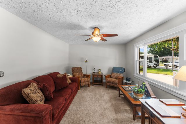 58 Douglas Drive, Coal Valley, IL 61240