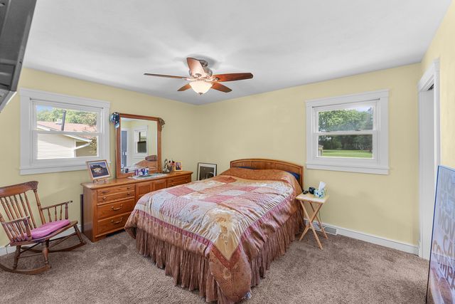 58 Douglas Drive, Coal Valley, IL 61240