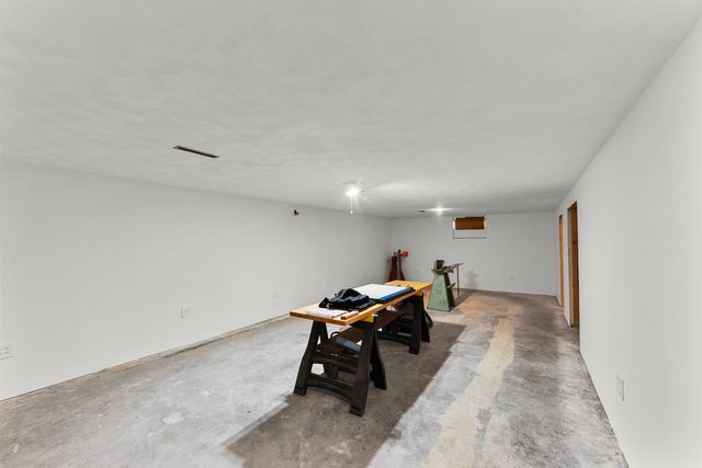 58 Douglas Drive, Coal Valley, IL 61240