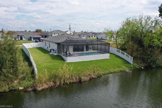 2110 NW 2nd AVE, Cape Coral, FL 33993
