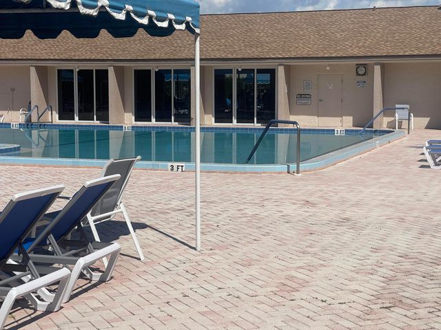 752 Lori Drive 223, Palm Springs, FL 33461