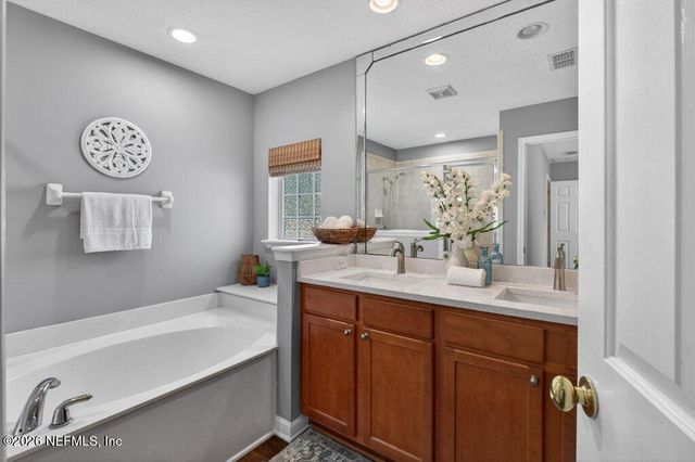 640 GRAND PARKE Drive, St. Johns, FL 32259