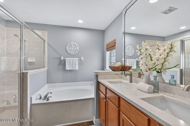 640 GRAND PARKE Drive, St. Johns, FL 32259