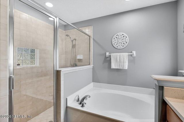 640 GRAND PARKE Drive, St. Johns, FL 32259