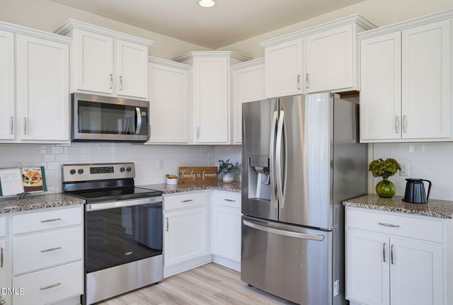 1268 Sidney Creek Drive, Zebulon, NC 27597