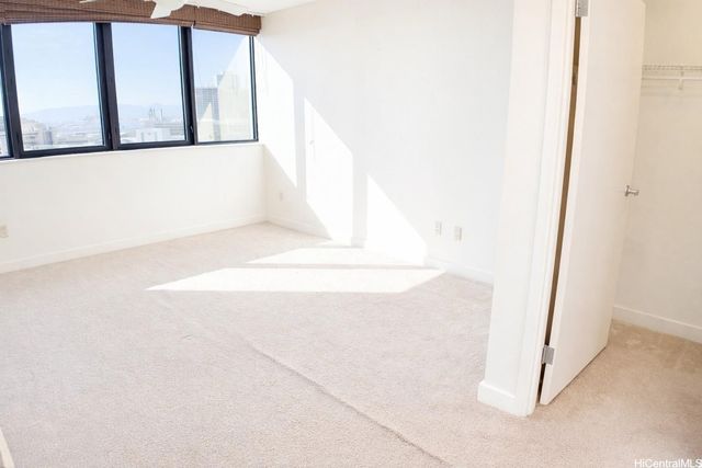 600 Queen Street 1405, Honolulu, HI 96813