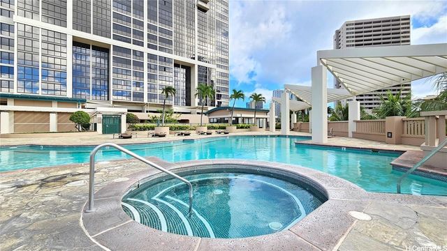 600 Queen Street 1405, Honolulu, HI 96813