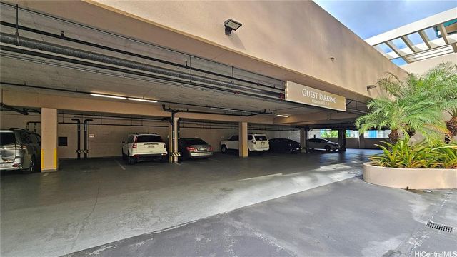 600 Queen Street 1405, Honolulu, HI 96813