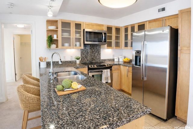 600 Queen Street 1405, Honolulu, HI 96813