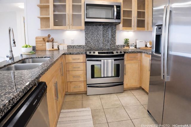 600 Queen Street 1405, Honolulu, HI 96813