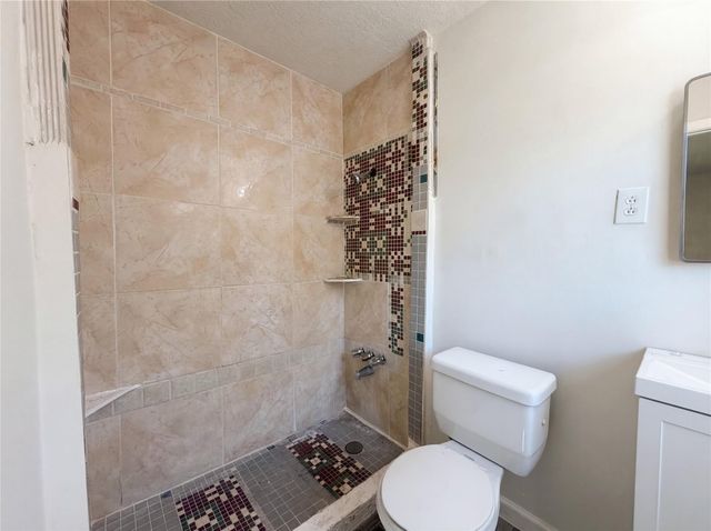 6023 Winterhaven Drive, Houston, TX 77087