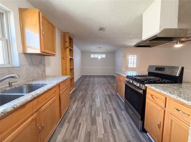 6023 Winterhaven Drive, Houston, TX 77087