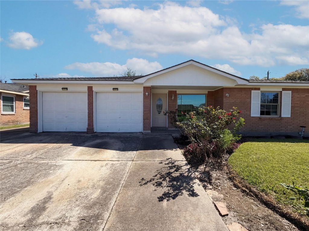 6023 Winterhaven Drive, Houston, TX 77087