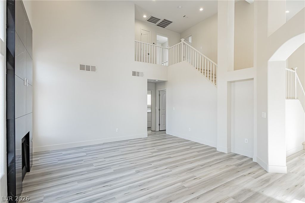 7816 Sparrowgate Avenue, Las Vegas, NV 89131 — photo 3