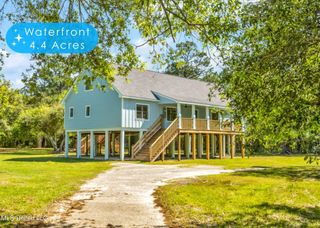 749 E North Street, Pass Christian, MS 39571