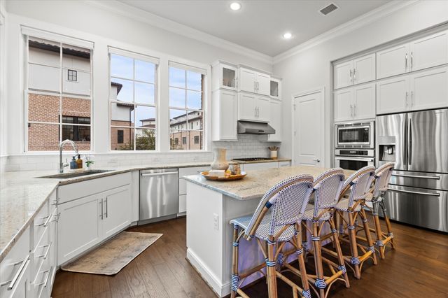 711 Will Rice Avenue, Irving, TX 75039