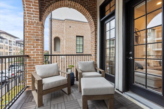 711 Will Rice Avenue, Irving, TX 75039