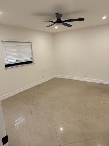 7000 TYLER Street, Hollywood, FL 33024