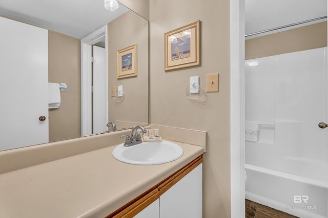 1516 Sandpiper Lane 503, Gulf Shores, AL 36542