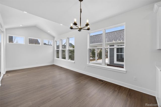 1436 Turner Drive 7, Commerce Charter Township, MI 48390