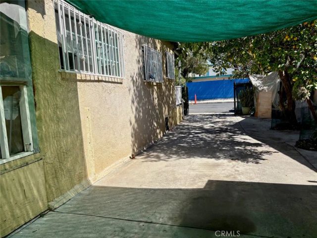 4065 Wadsworth, Los Angeles, CA 90011