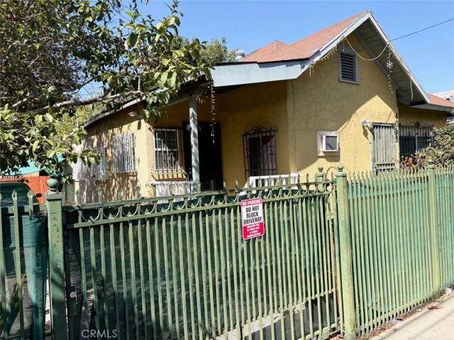 4065 Wadsworth, Los Angeles, CA 90011