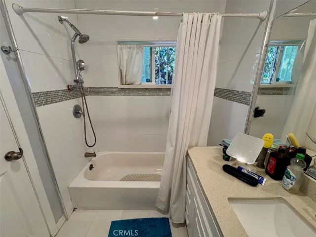 4065 Wadsworth, Los Angeles, CA 90011