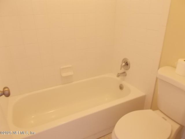 8437 LONG MEADOW Circle N, Jacksonville, FL 32244