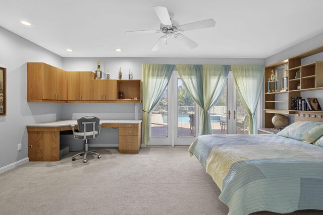 5564 Whirlaway Road, Palm Beach Gardens, FL 33418