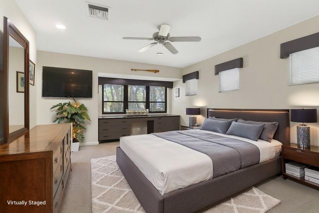 5564 Whirlaway Road, Palm Beach Gardens, FL 33418