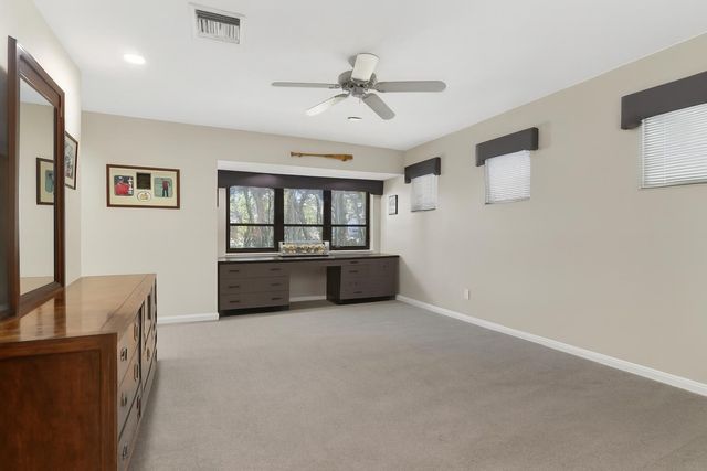 5564 Whirlaway Road, Palm Beach Gardens, FL 33418