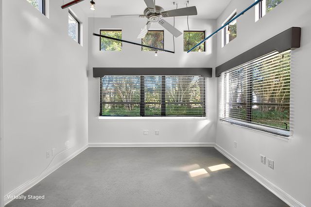 5564 Whirlaway Road, Palm Beach Gardens, FL 33418