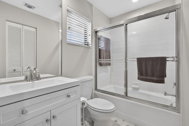 5564 Whirlaway Road, Palm Beach Gardens, FL 33418