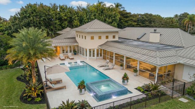 5564 Whirlaway Road, Palm Beach Gardens, FL 33418