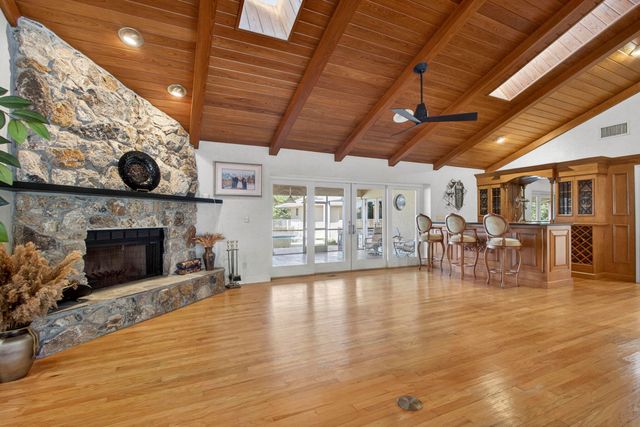 5564 Whirlaway Road, Palm Beach Gardens, FL 33418