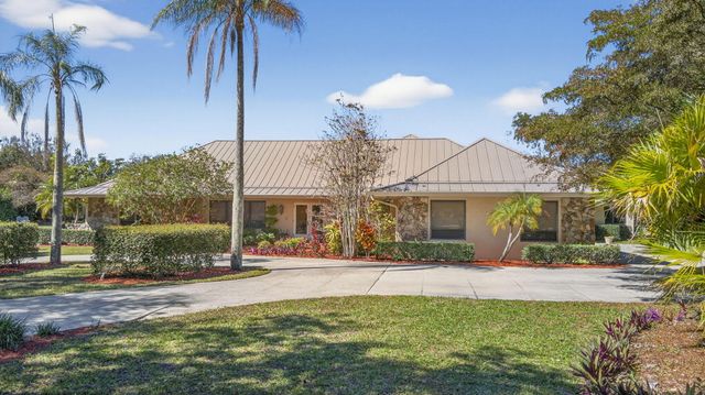 5564 Whirlaway Road, Palm Beach Gardens, FL 33418