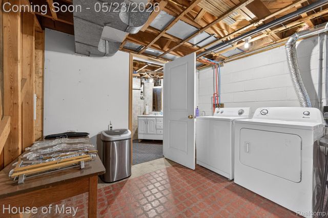 20036 Beech Daly Road, Redford Charter Township, MI 48240