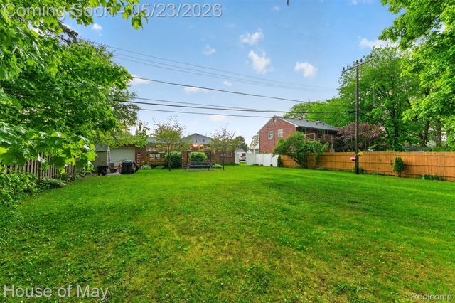 20036 Beech Daly Road, Redford Charter Township, MI 48240