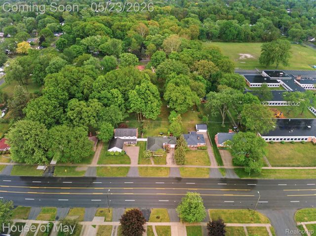 20036 Beech Daly Road, Redford Charter Township, MI 48240