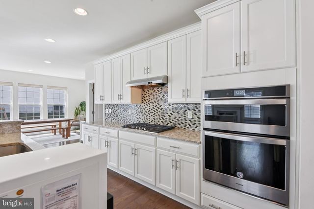 8616 DOVES FLY WAY, Laurel, MD 20723