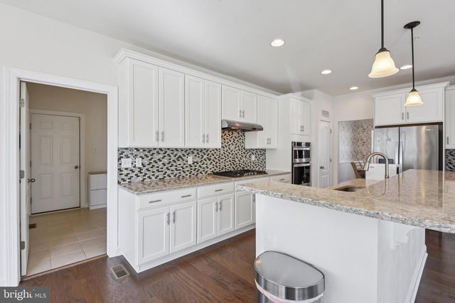 8616 DOVES FLY WAY, Laurel, MD 20723