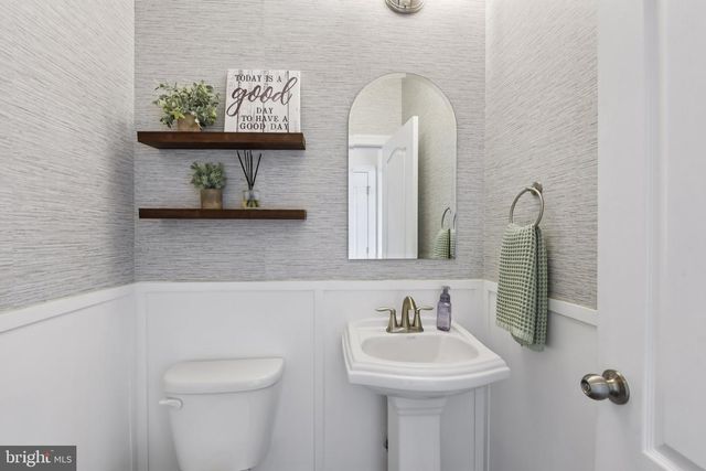 8616 DOVES FLY WAY, Laurel, MD 20723