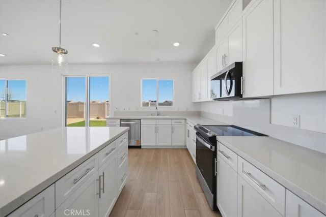 3264 E Avenue J-3, Lancaster, CA 93535