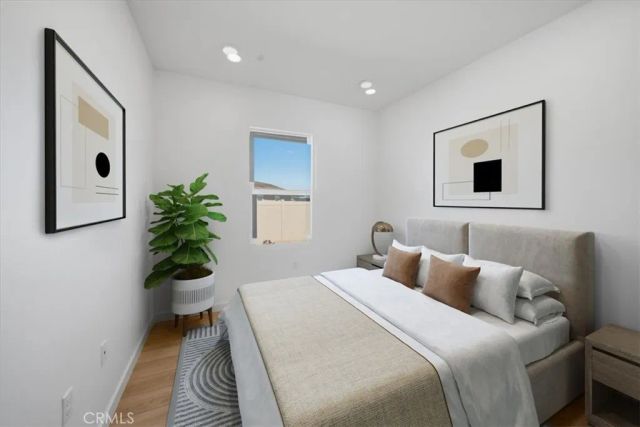 3264 E Avenue J-3, Lancaster, CA 93535