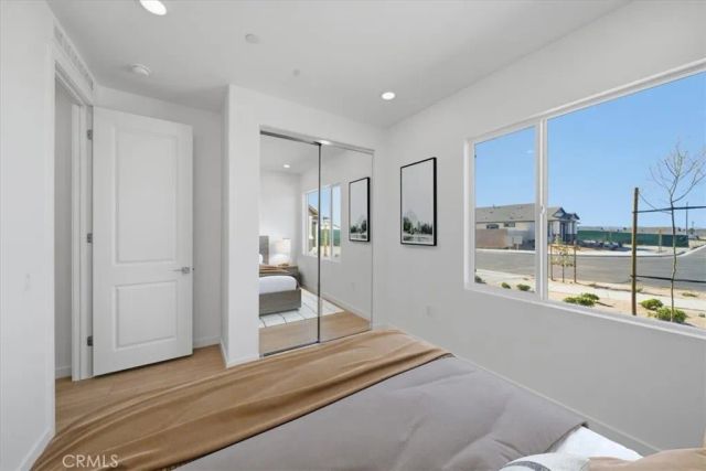 3264 E Avenue J-3, Lancaster, CA 93535