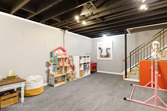 1239 Westlynne Way 2, Louisville, KY 40222