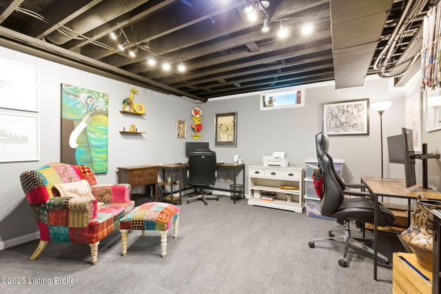 1239 Westlynne Way 2, Louisville, KY 40222