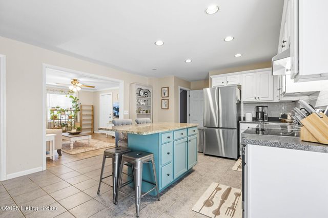 1239 Westlynne Way 2, Louisville, KY 40222