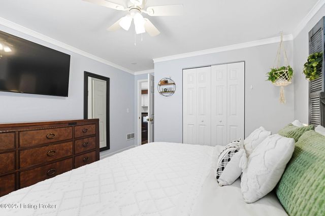 1239 Westlynne Way 2, Louisville, KY 40222