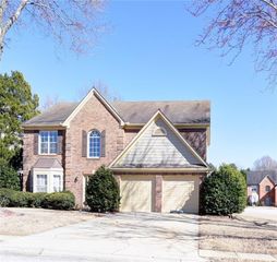 1135 Laurel Cove Drive, Snellville, GA 30078